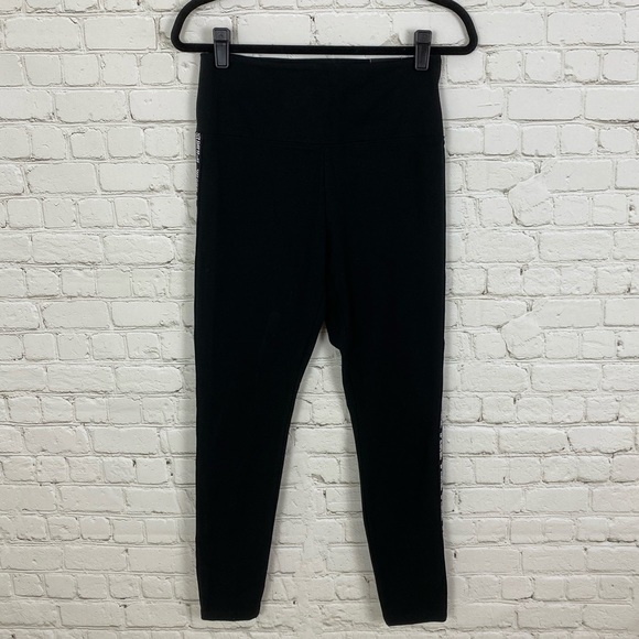 SOLD! NWT PINK VS High Waisted Full Length Leggings - Picture 2 of 10